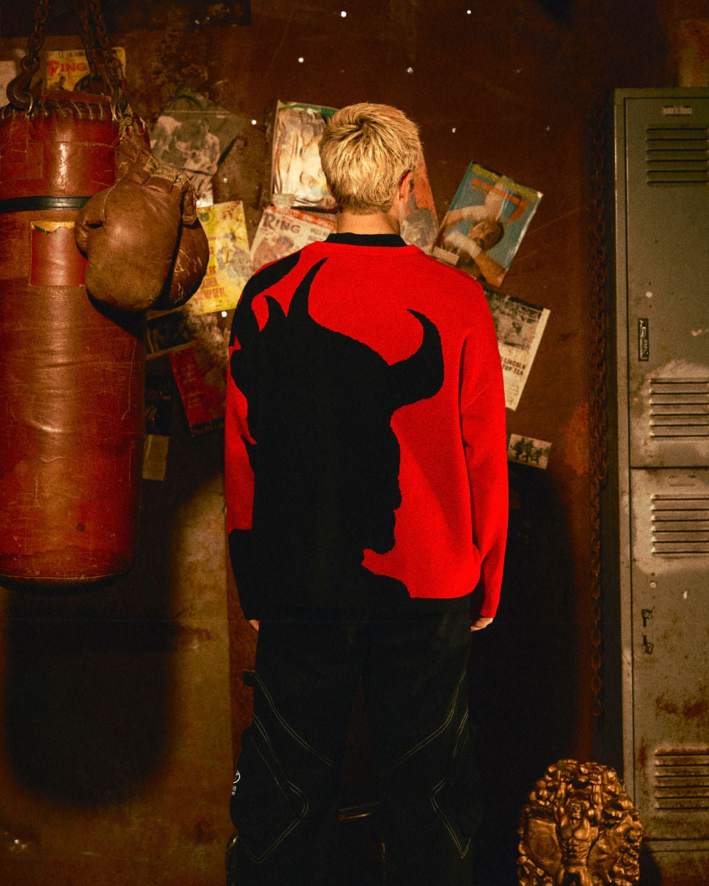 STREET FIGHTER AKUMA CROPPED SWEATER (RED)