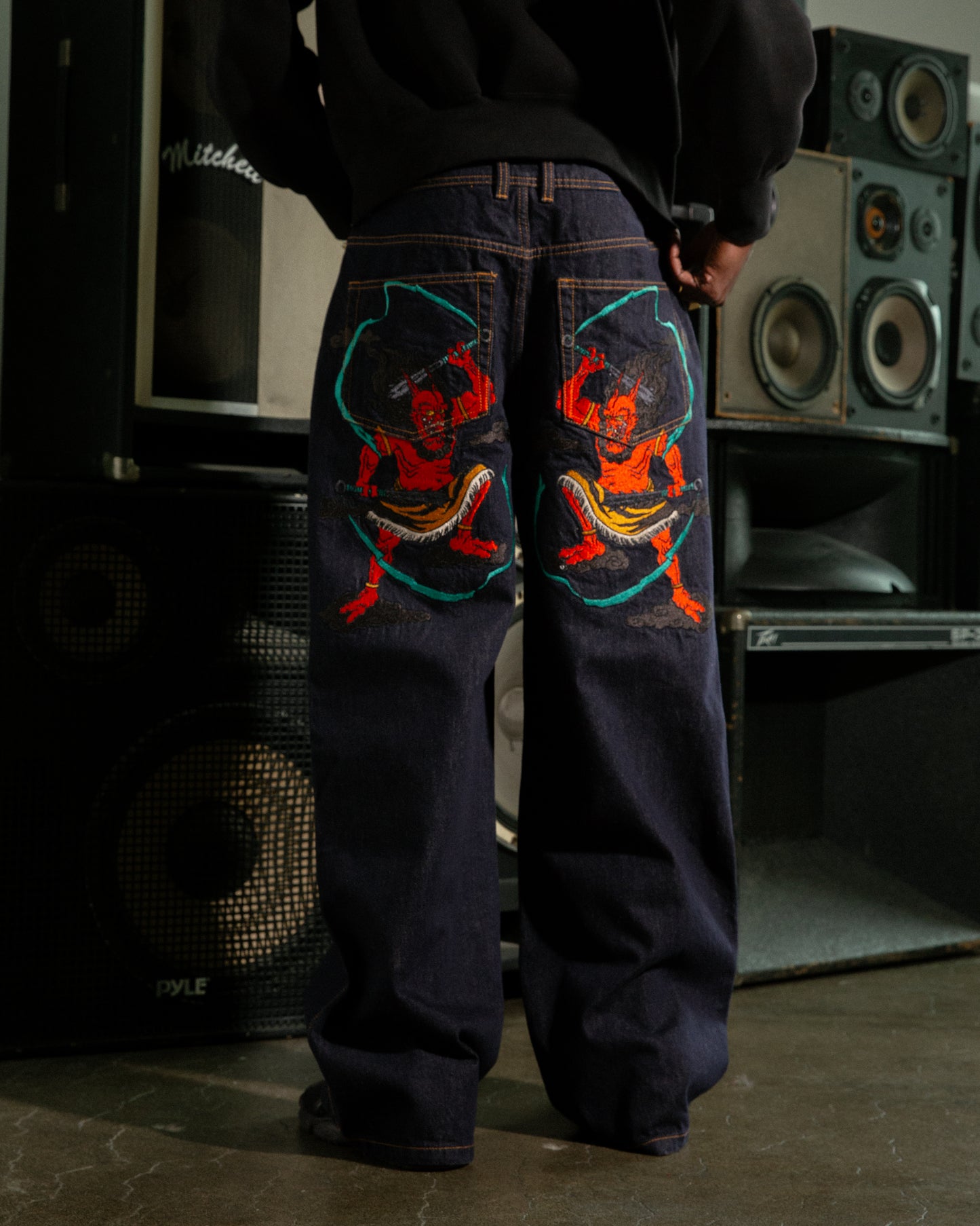 MONKEY EMBROIDERED DENIM (INDIGO)