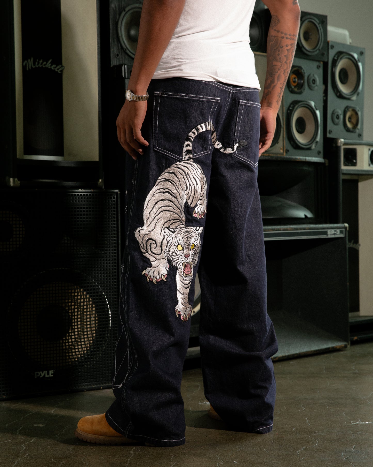 WHITE TIGER CARPENTER DENIM (INDIGO)