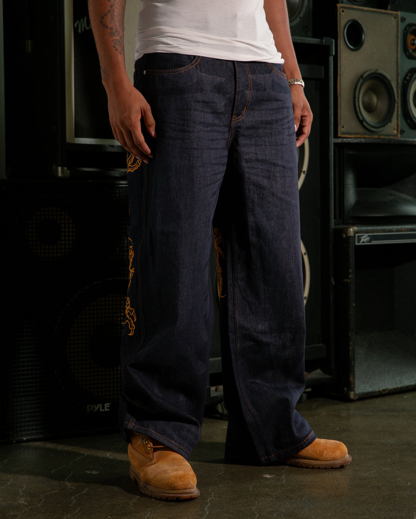 MONKEY EMBROIDERED DENIM (INDIGO)