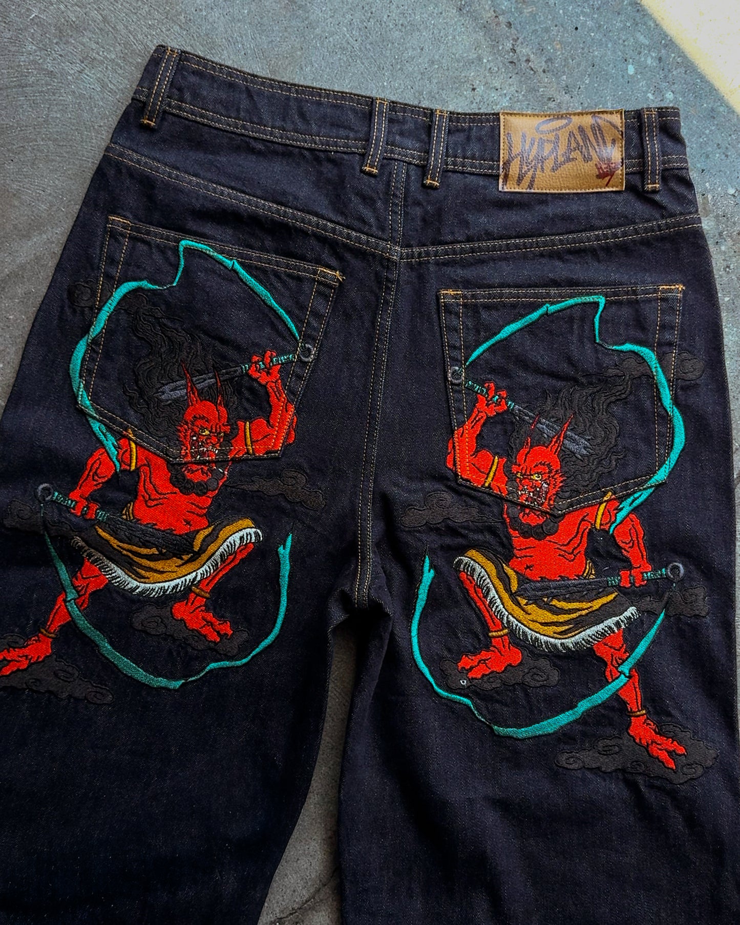 MONKEY EMBROIDERED DENIM (INDIGO)